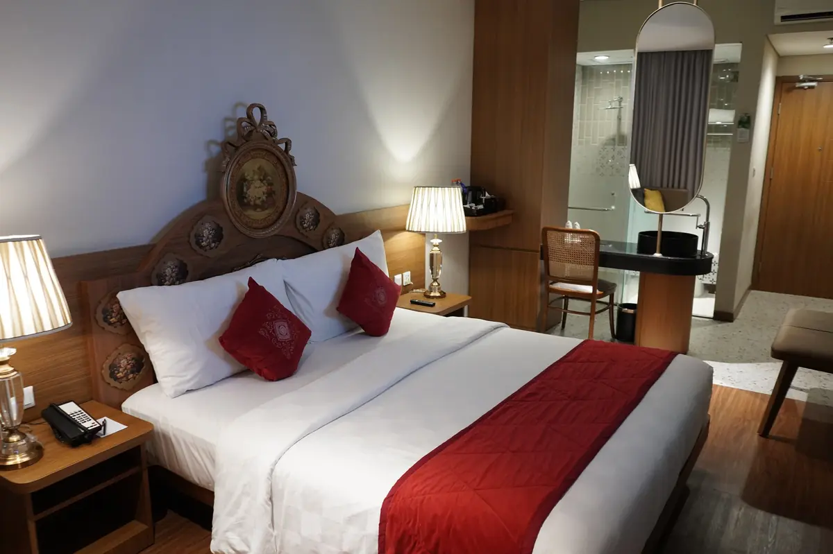 Executive Room Ramada by Wyndham Yogyakarta dengan city view